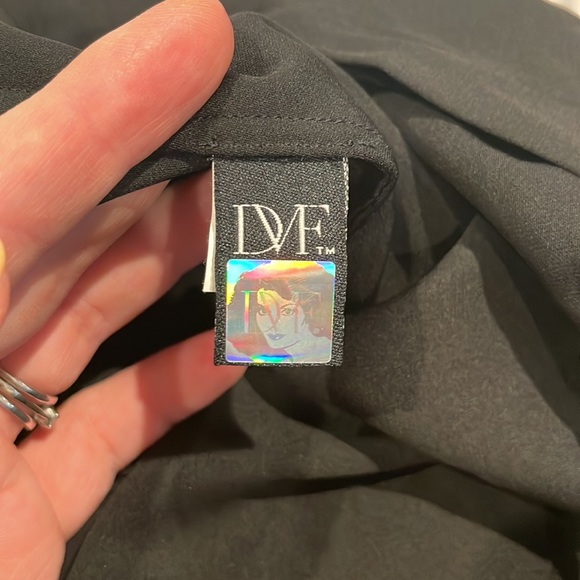Diane Von Furstenberg “New Issie” Silk Surplice Blouse - Picture 6 of 8